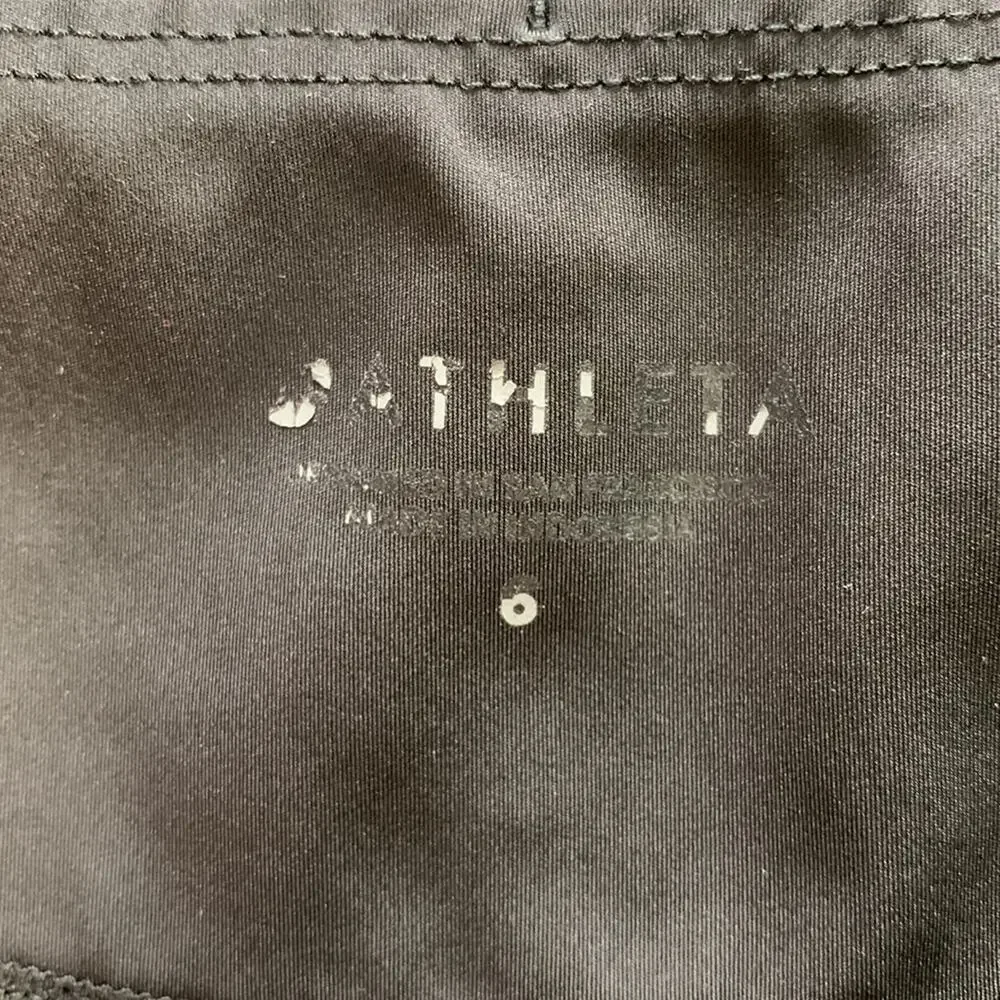 Athleta Ascender 4